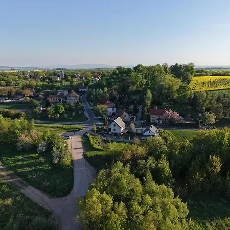 Zollhaus Nad Zalewem Mietkowskim בית נופש Dominice